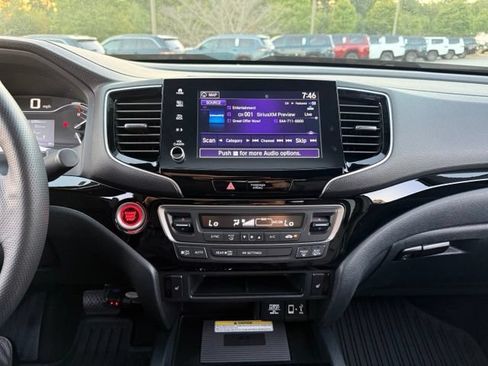 Used 2023 Honda Ridgeline Black Edition image 18