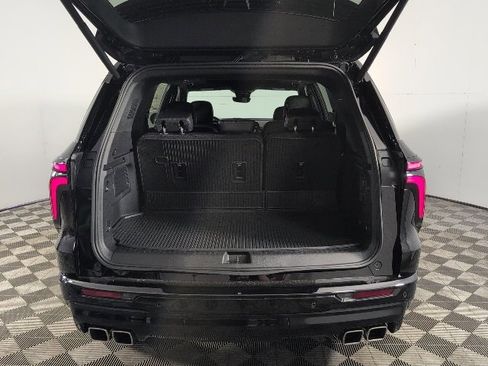 New 2026 Chevrolet Traverse High Country w/ LPO, Floor Liner Package image 6