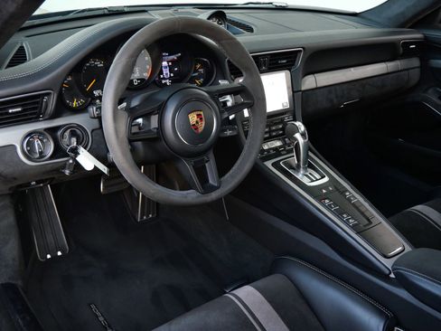 Used 2018 Porsche 911 GT3 image 10