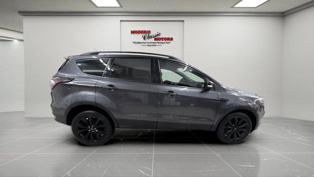 Used 2017 Ford Escape Titanium AWD/4WD image 8