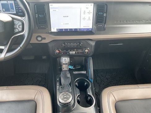 Used 2024 Ford Bronco Wildtrak AWD/4WD image 9