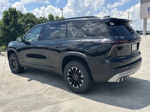 Used 2024 Chevrolet Traverse Z71 AWD/4WD image 5