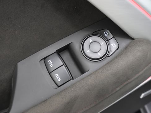 Used 2021 Chevrolet Camaro ZL1 RWD image 35