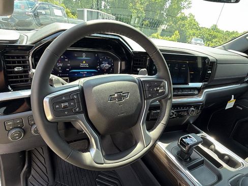 New 2026 Chevrolet Silverado 1500 RST AWD/4WD image 18