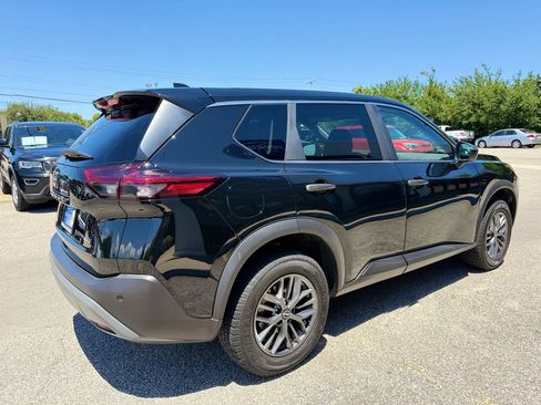 Used 2023 Nissan Rogue S AWD/4WD image 22