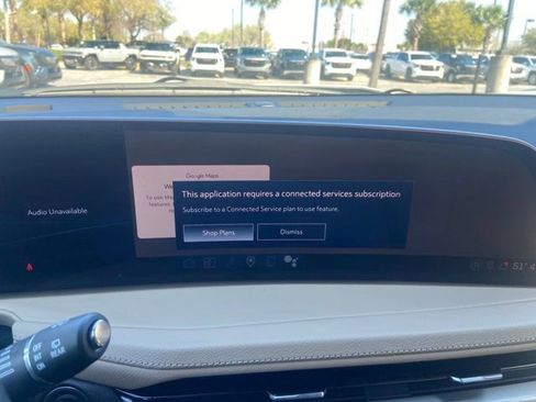 Certified 2025 Cadillac XT4 Premium Luxury FWD image 28