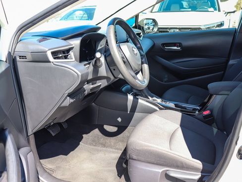 Used 2021 Toyota Corolla LE w/ Carpet Mat Package (TMS) FWD image 14
