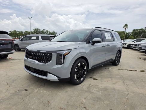 New 2026 Kia Carnival EX FWD image 4