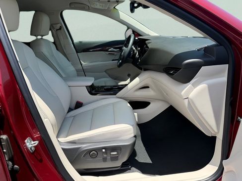 Used 2021 Buick Envision Essence w/ Technology Package I FWD image 14