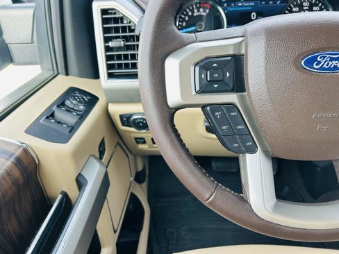 Used 2020 Ford F150 Lariat w/ Trailer Tow Package image 17