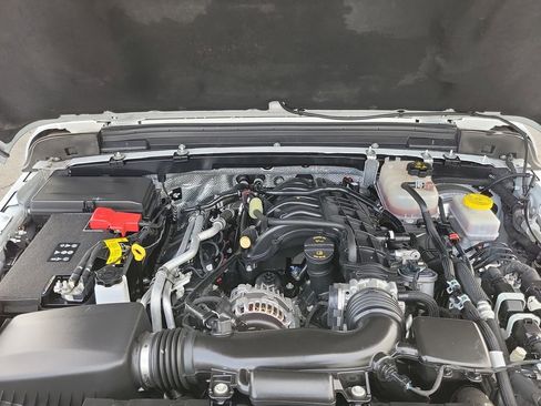 Used 2024 Jeep Wrangler Rubicon image 25
