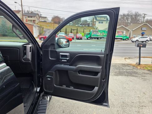 Used 2016 GMC Sierra 1500 SLT w/ All-Terrain Package AWD/4WD image 14