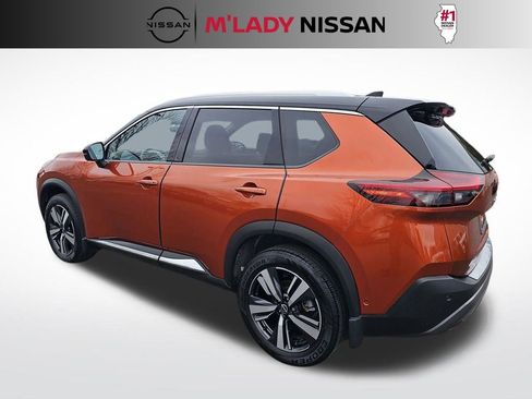 Used 2023 Nissan Rogue SL w/ SL Premium Package image 6