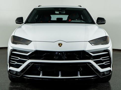 Used 2020 Lamborghini Urus image 20