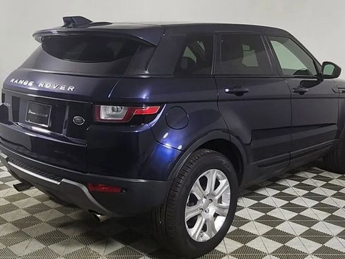 Used 2019 Land Rover Range Rover Evoque SE AWD/4WD image 29
