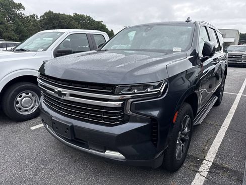 Used 2022 Chevrolet Tahoe LT w/ LT Signature Package AWD/4WD image 4