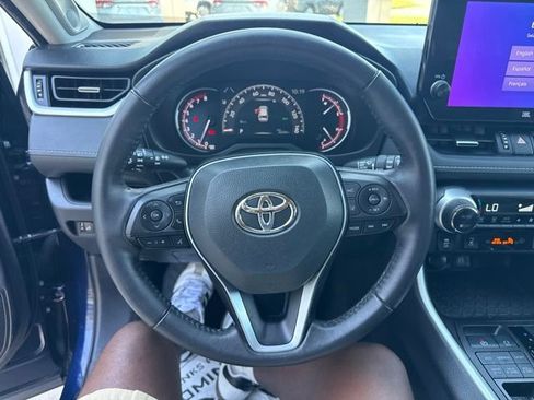 Used 2023 Toyota RAV4 XLE Premium AWD/4WD image 17