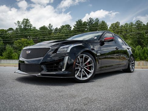 Used 2018 Cadillac CTS V RWD image 6