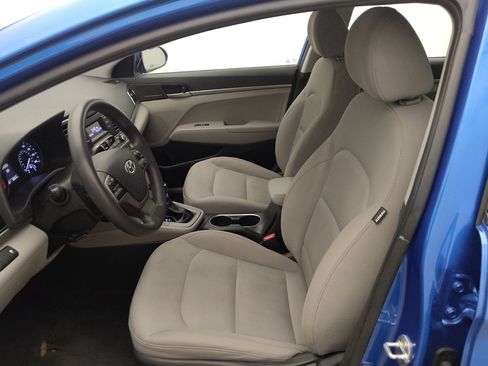 Used 2017 Hyundai Elantra SE FWD image 17