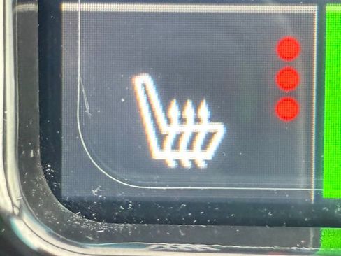 Used 2020 Chevrolet Bolt Premier w/ Infotainment Package image 31