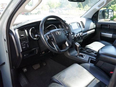 Used 2021 Toyota Sequoia TRD Pro AWD/4WD image 17