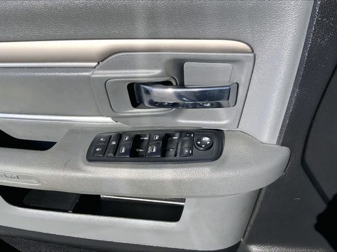 Used 2014 RAM 1500 Big Horn image 32