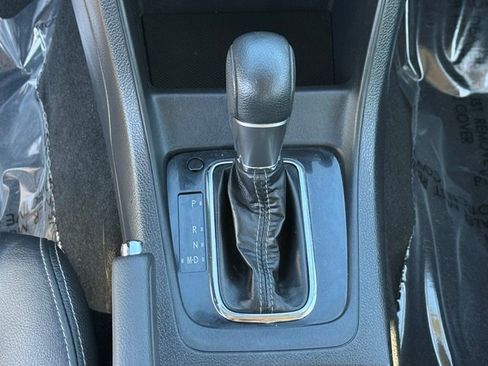 Used 2015 Subaru Impreza 2.0i Limited image 17