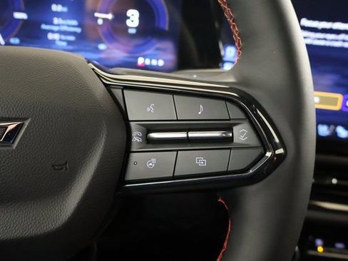 New 2025 Chevrolet Equinox EV RS image 17