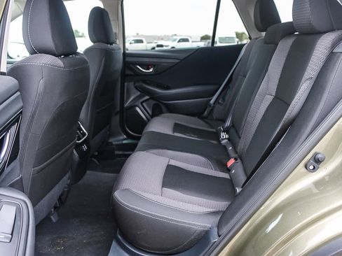 Used 2025 Subaru Outback Premium image 18