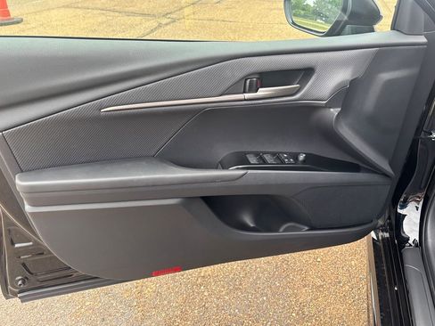 New 2026 Toyota Camry SE FWD image 7