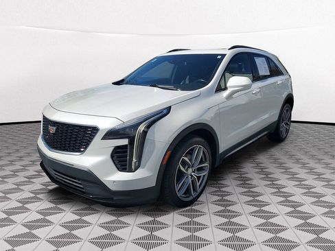 Used 2019 Cadillac XT4 Sport w/ Driver Awareness Package FWD image 3
