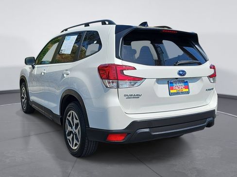 Certified 2024 Subaru Forester Premium AWD/4WD image 5