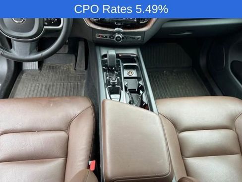 Used 2024 Volvo XC60 B5 Plus w/ Climate Package AWD/4WD image 11