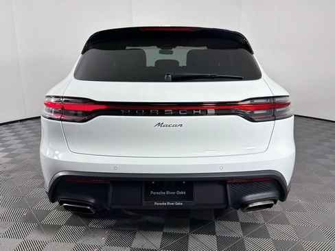 Used 2026 Porsche Macan AWD/4WD image 10