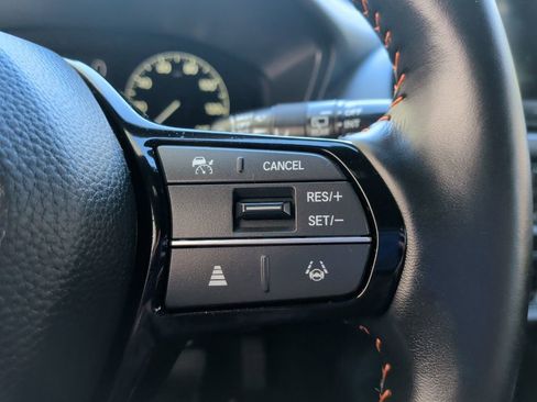 Certified 2025 Honda HR-V Sport image 17