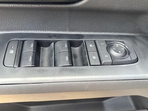 New 2026 Toyota Tacoma SR5 AWD/4WD image 8