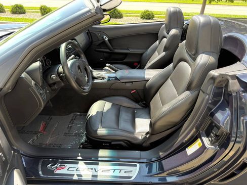 Used 2013 Chevrolet Corvette Grand Sport w/ 3LT Preferred Equipment Group RWD image 10