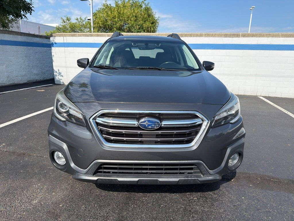 Used 2018 Subaru Outback 3.6R Limited AWD/4WD image 8