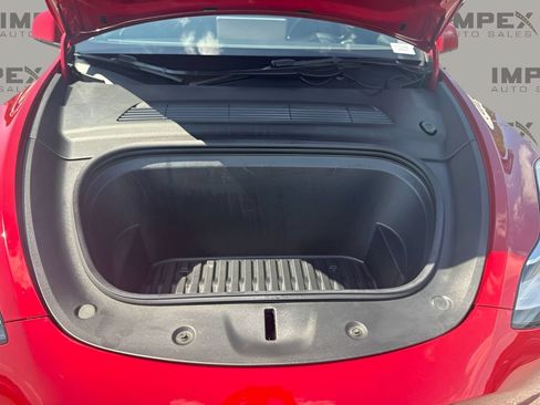 Used 2021 Tesla Model Y Long Range AWD/4WD image 21
