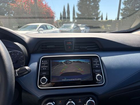 Used 2025 Nissan Versa SV image 22