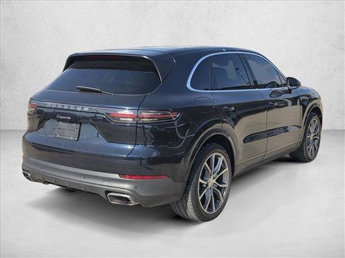 Used 2019 Porsche Cayenne w/ Premium Plus Package image 4