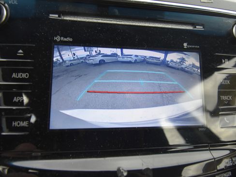 Used 2015 Toyota Prius V Five image 8