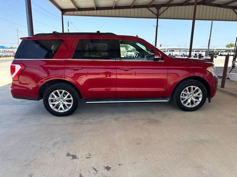 Used 2020 Ford Expedition XLT w/ Equipment Group 202A RWD image 9