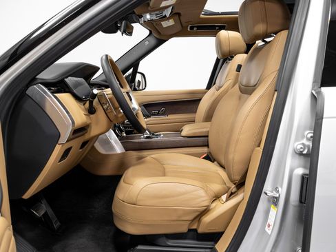 Used 2023 Land Rover Range Rover Autobiography image 5