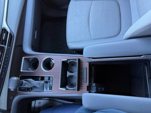 Used 2021 Toyota Sienna LE image 20