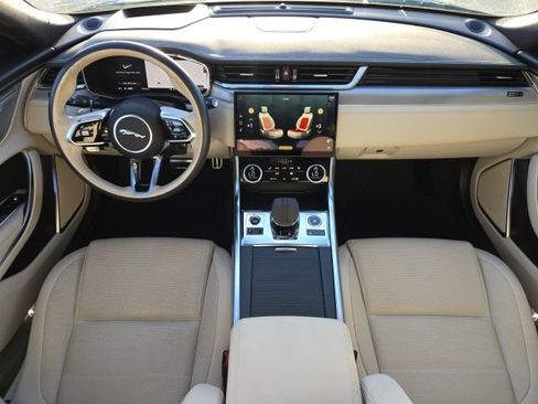 Used 2024 Jaguar XF R-Dynamic SE RWD image 11