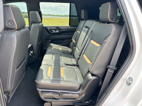 Used 2023 GMC Yukon AT4 AWD/4WD image 25