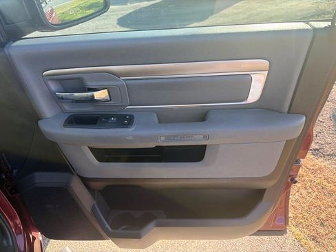 Used 2017 RAM 1500 Big Horn AWD/4WD image 30
