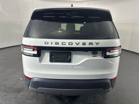Used 2019 Land Rover Discovery SE image 10