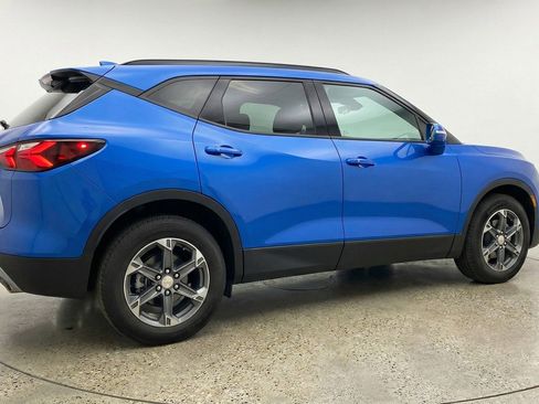 Used 2025 Chevrolet Blazer LT FWD image 9